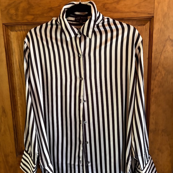 Striped blouse - Picture 4 of 9